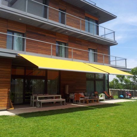 Proyecto e instalación de todo tipo de toldos y pérgolas